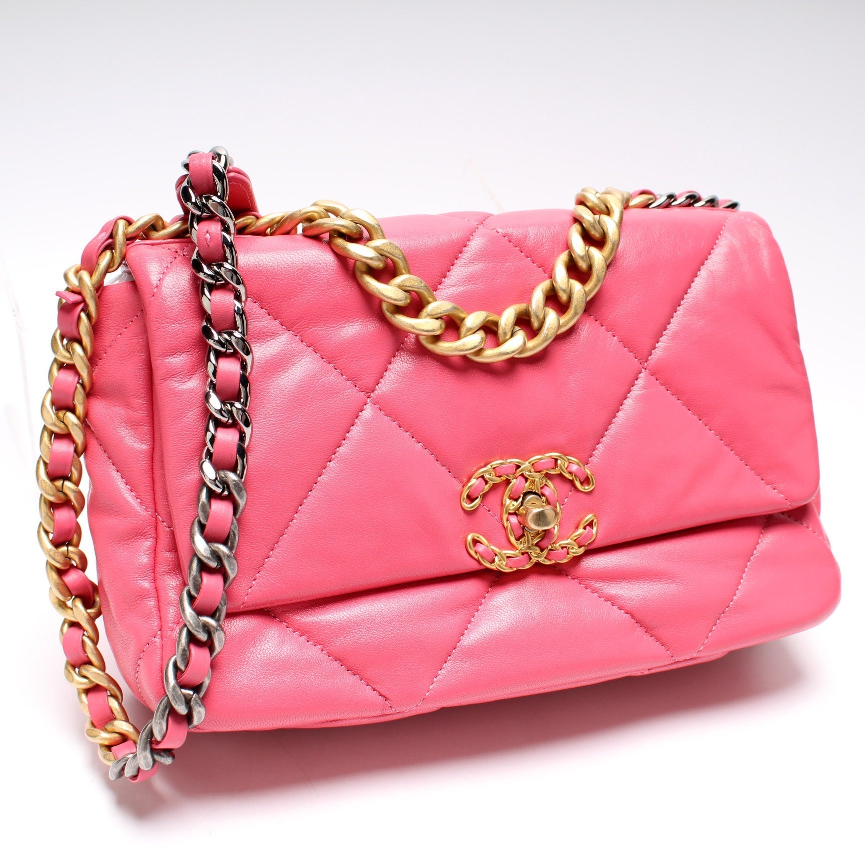 Chanel Quilted Goatskin 19 Flap 29M Handbag Flap 29M
