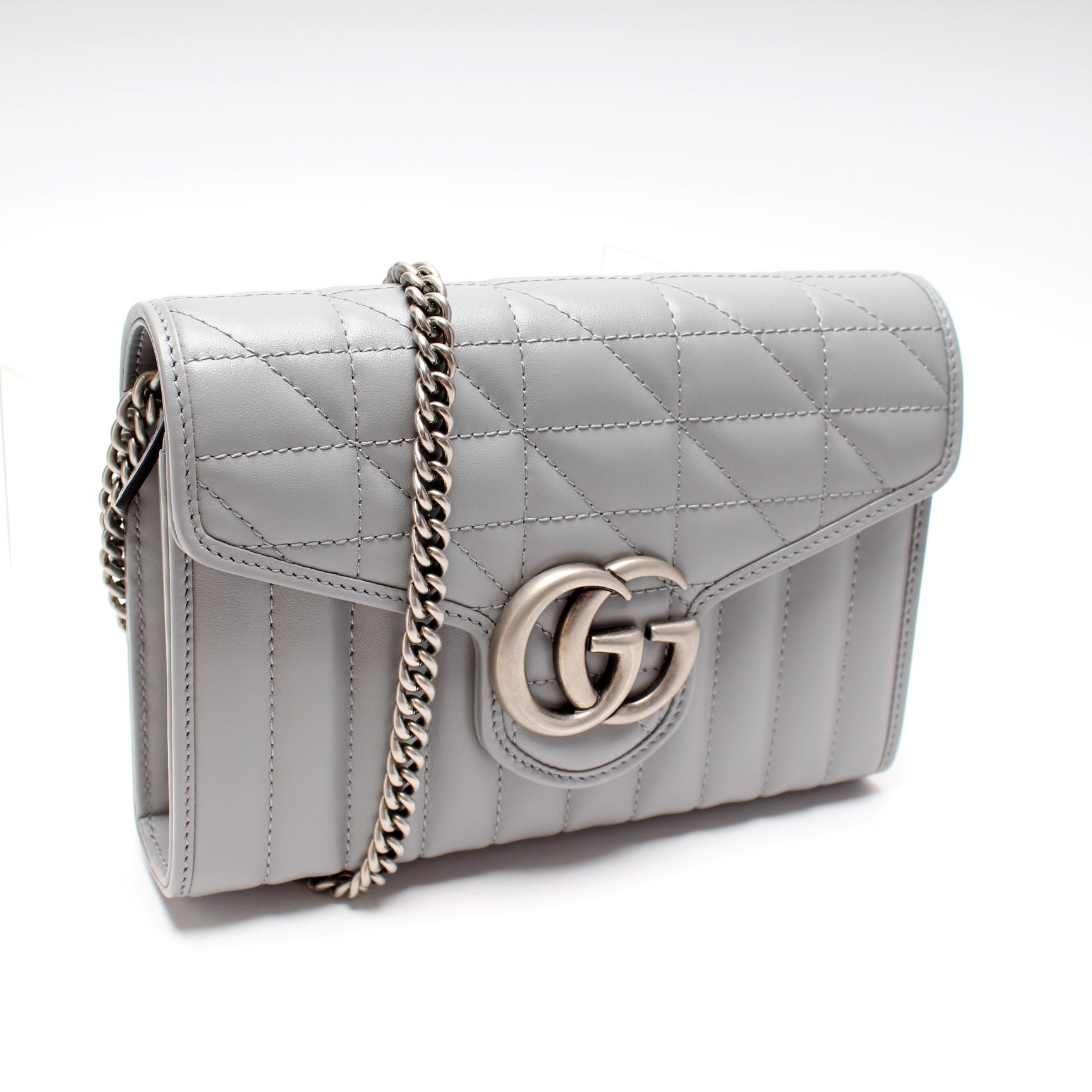 Gucci Marmont Aria Chain Wallet Case Chain Wallet