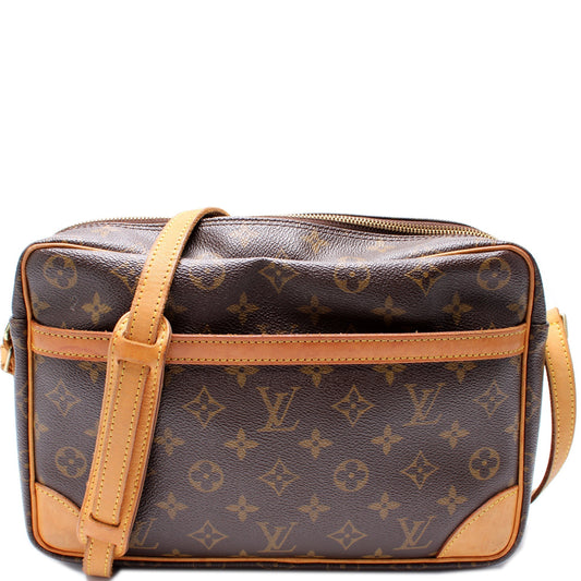 Louis Vuitton Trocadero 30 Monogram Handbag Monogram 2