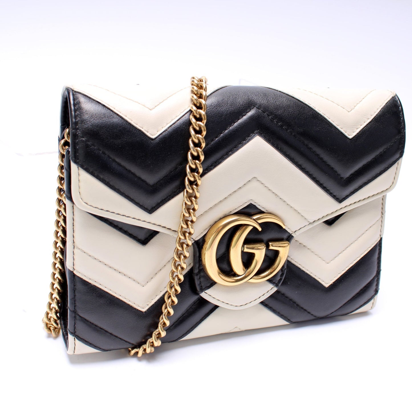 Gucci Marmont Chain Wallet Case Wallet 14
