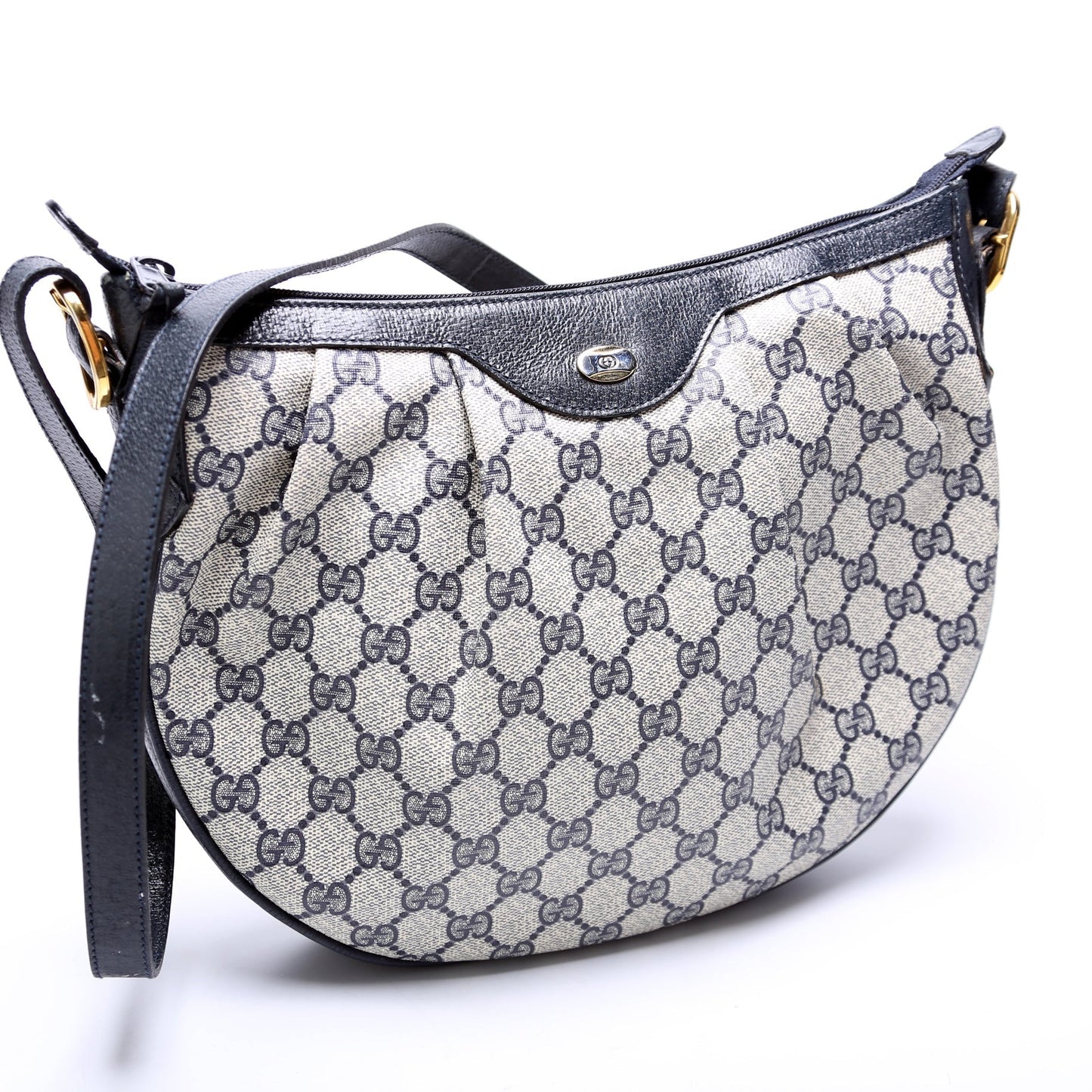 Gucci 41.02.058 GG Supreme Pleated Shoulder Bag