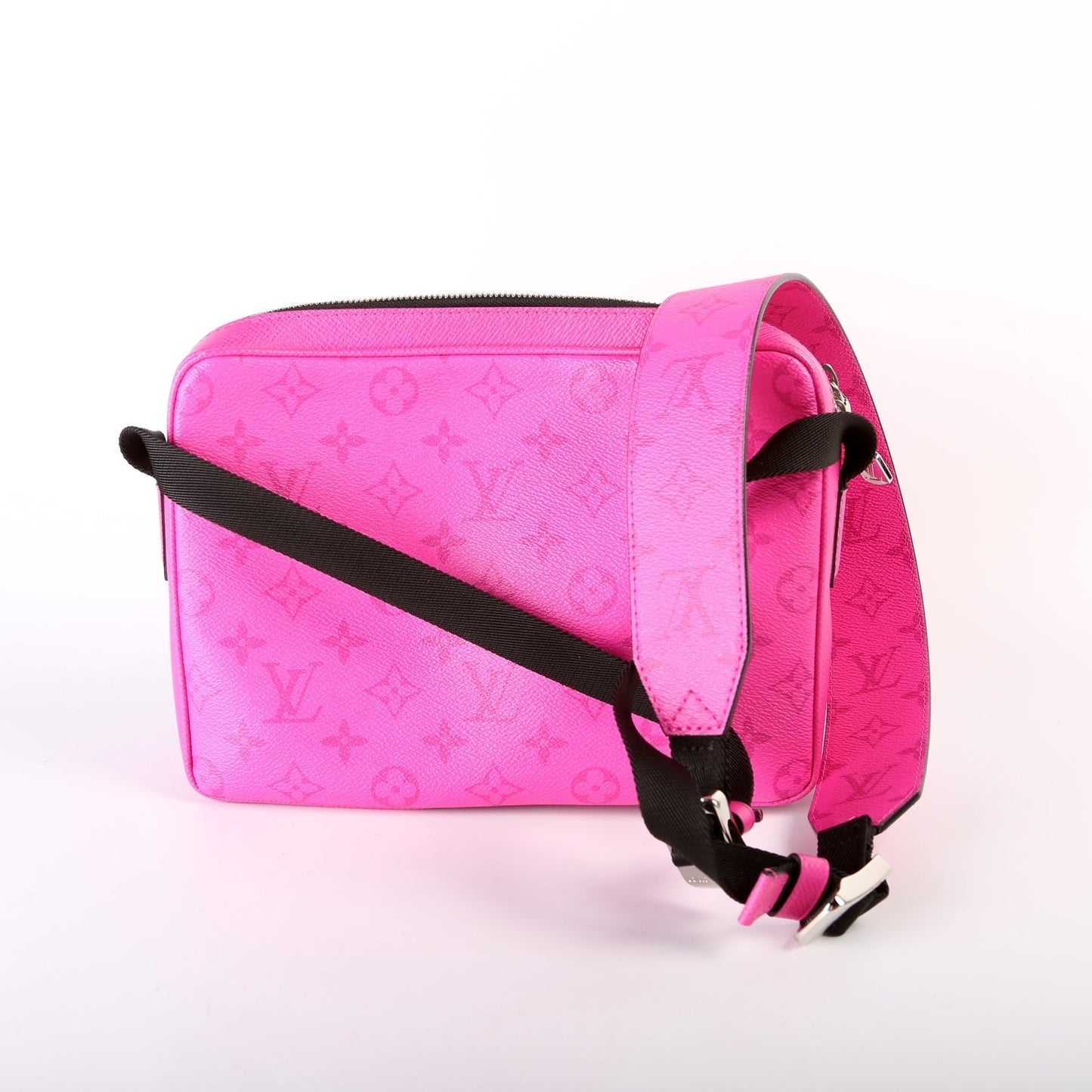 Louis Vuitton Outdoor Messenger Tiagarama Crossbody Bag