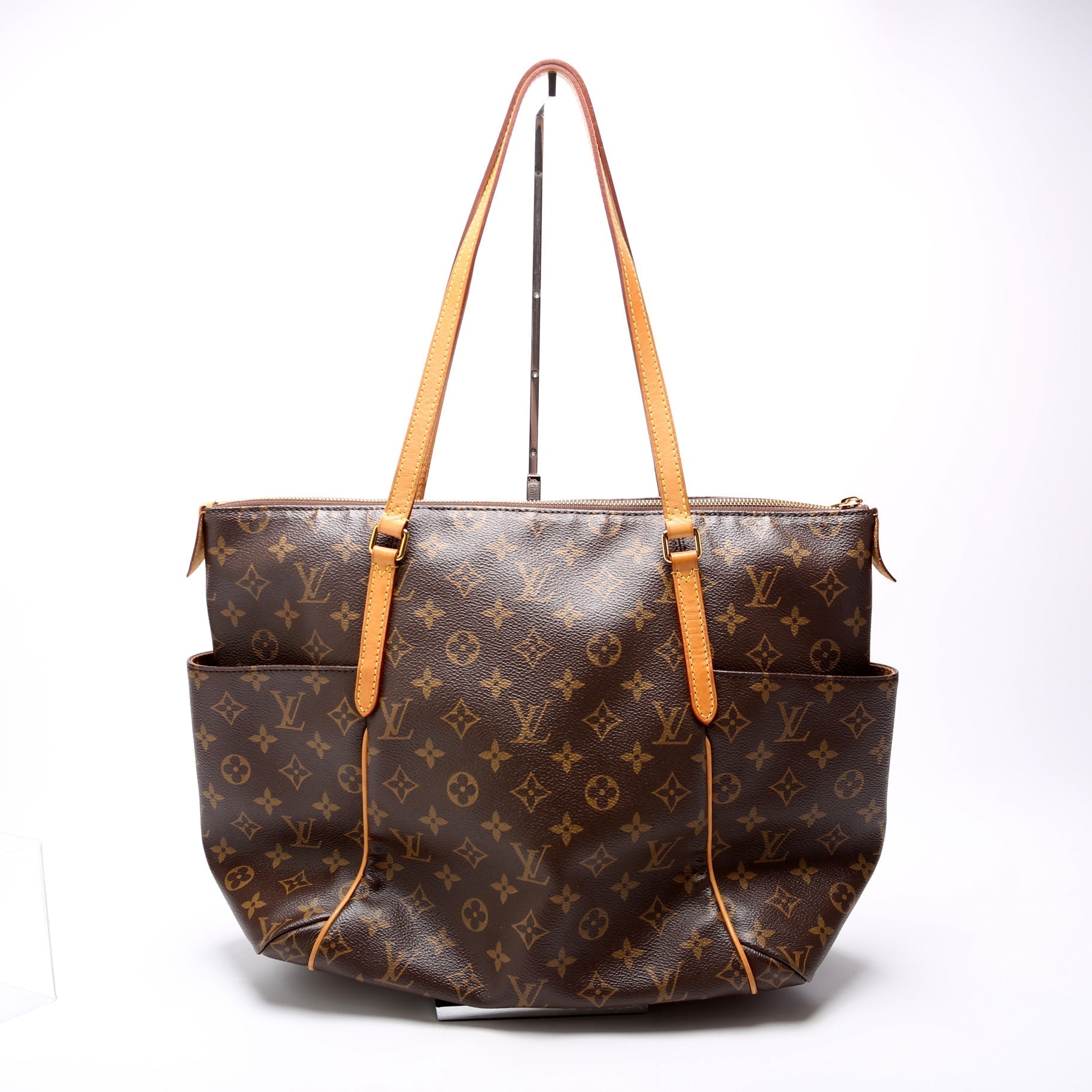 Louis Vuitton Totally Monogram MM Handbag Monogram 20