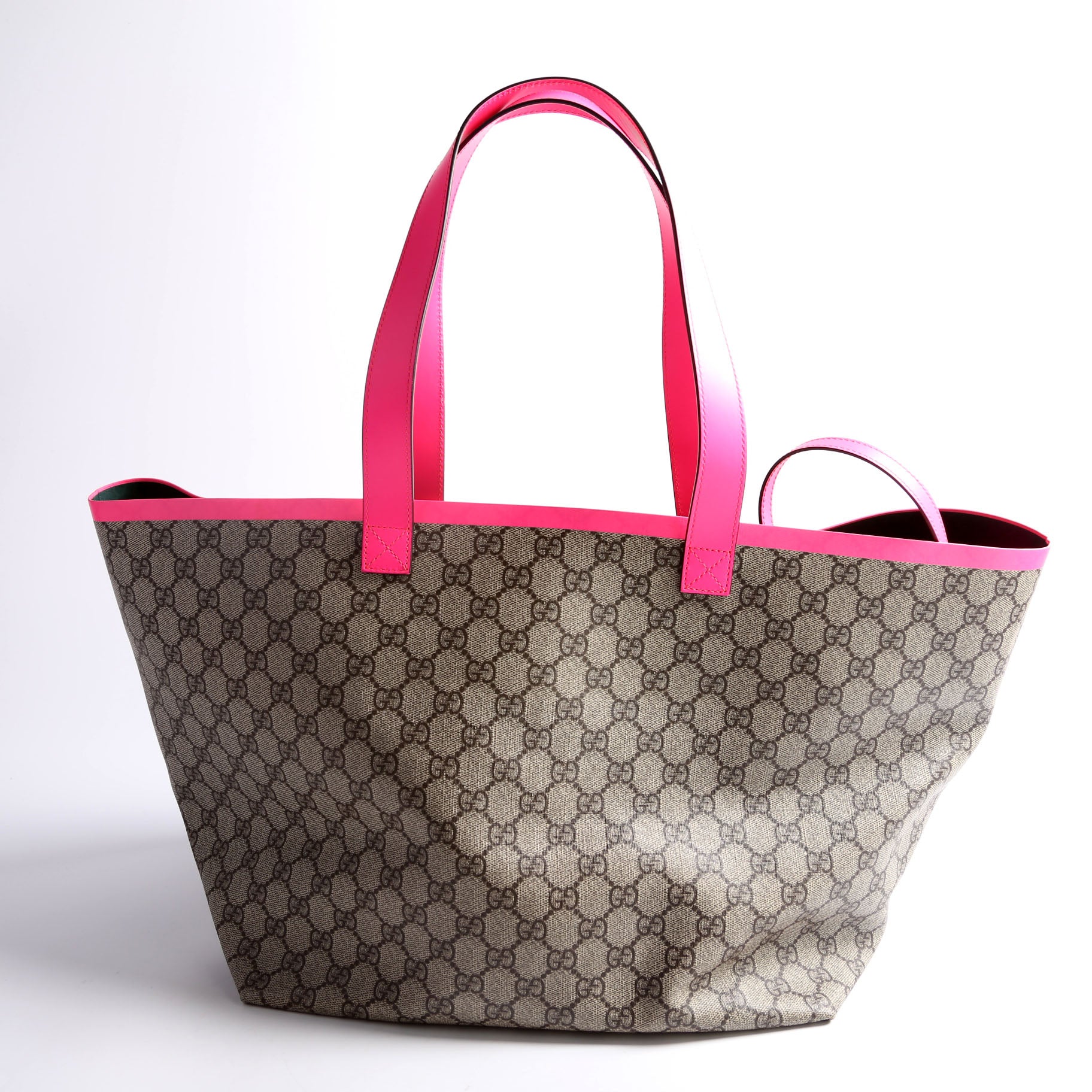 Gucci GG Supreme TotiMedium Pink Tote Bag
