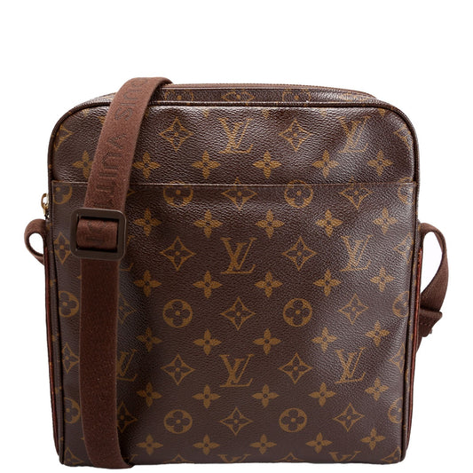 Louis Vuitton Trotteur Beaubourg Monogram Handbag Beaubourg Monogram