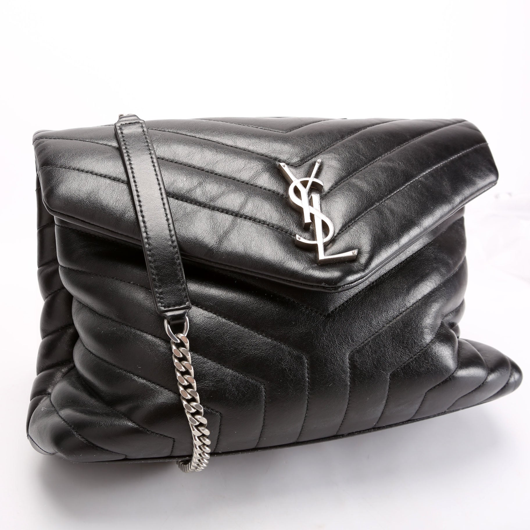 YSL Saint Laurent Loulou Bag Quilted Black Medium Travel Bag