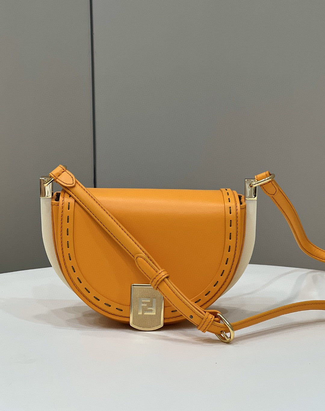 Moonlight Saddle Orange Travel Bag