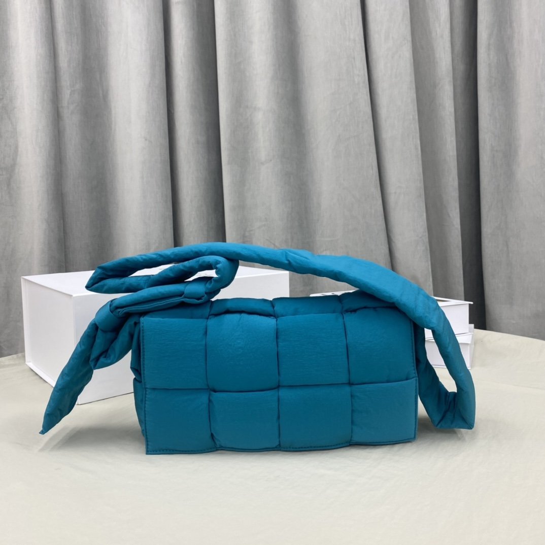 Top Quality Padded Tech Cassette Bag For Blue Travel Bag