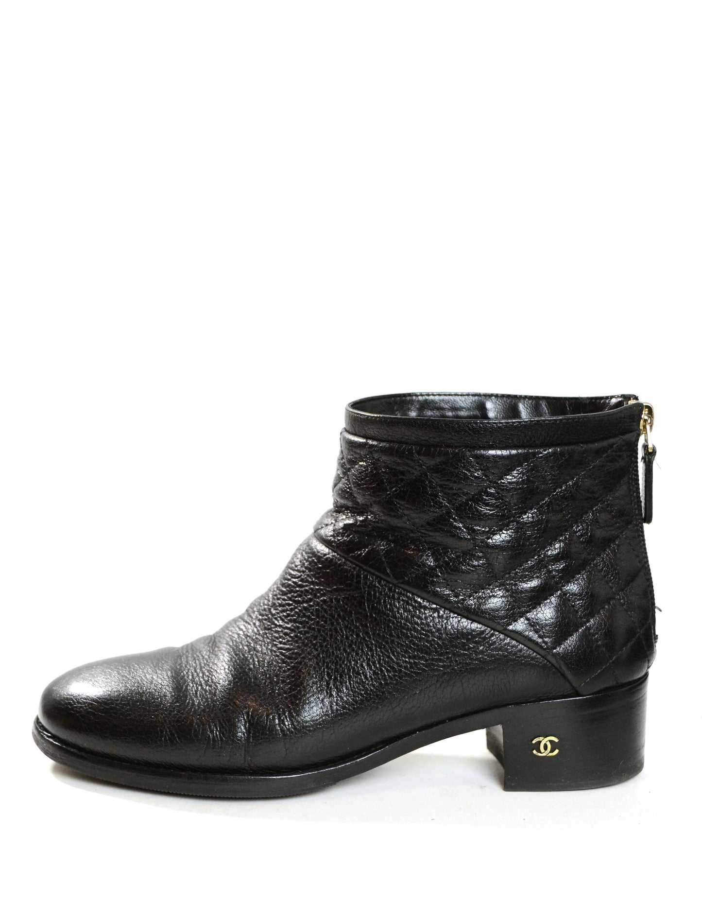 Chanel Black Quilted Leather Ankle Booties sz 38.5 Accessory