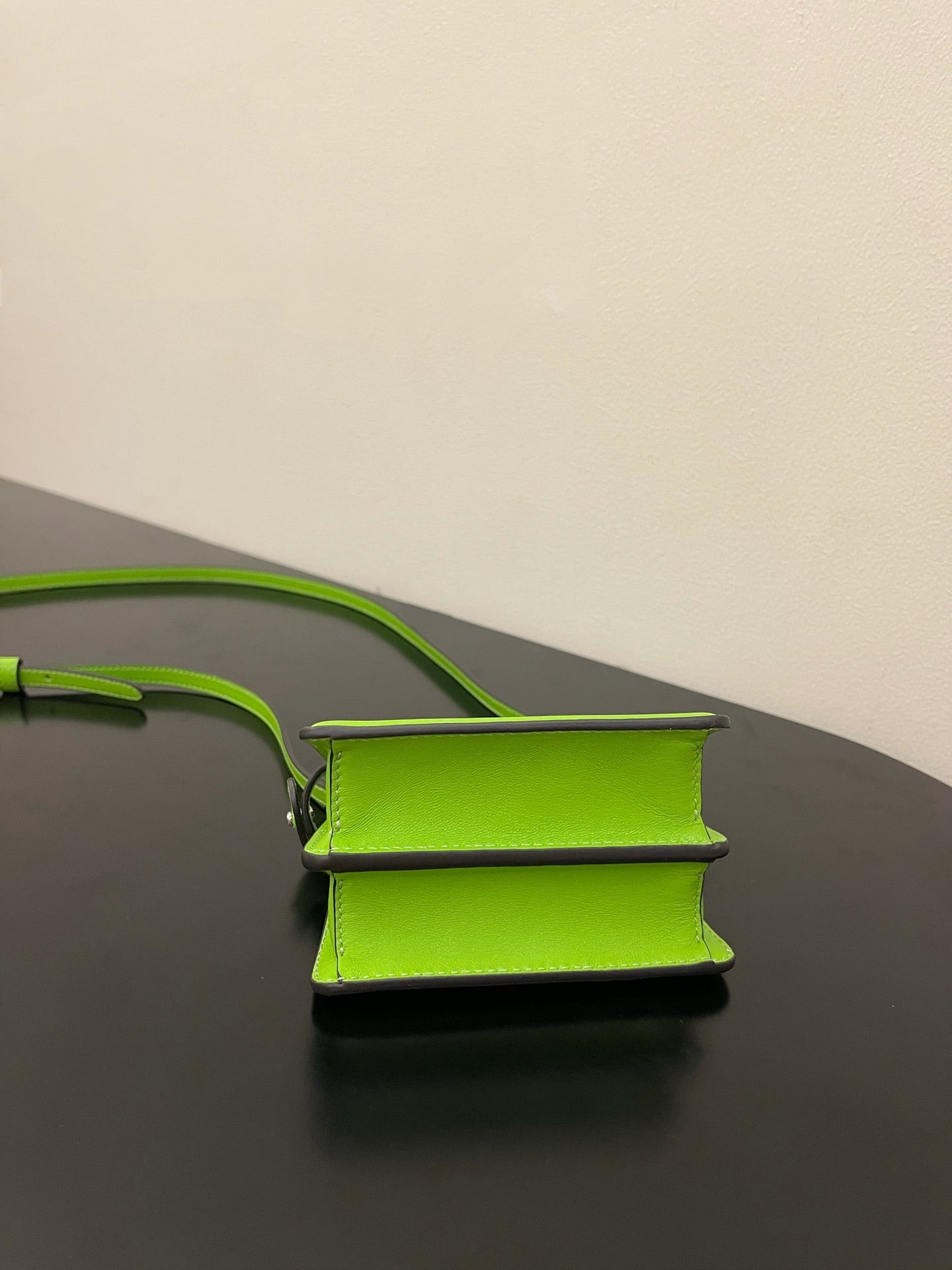Top QualityTop Quality Peekaboo ISeeU Green Handbag