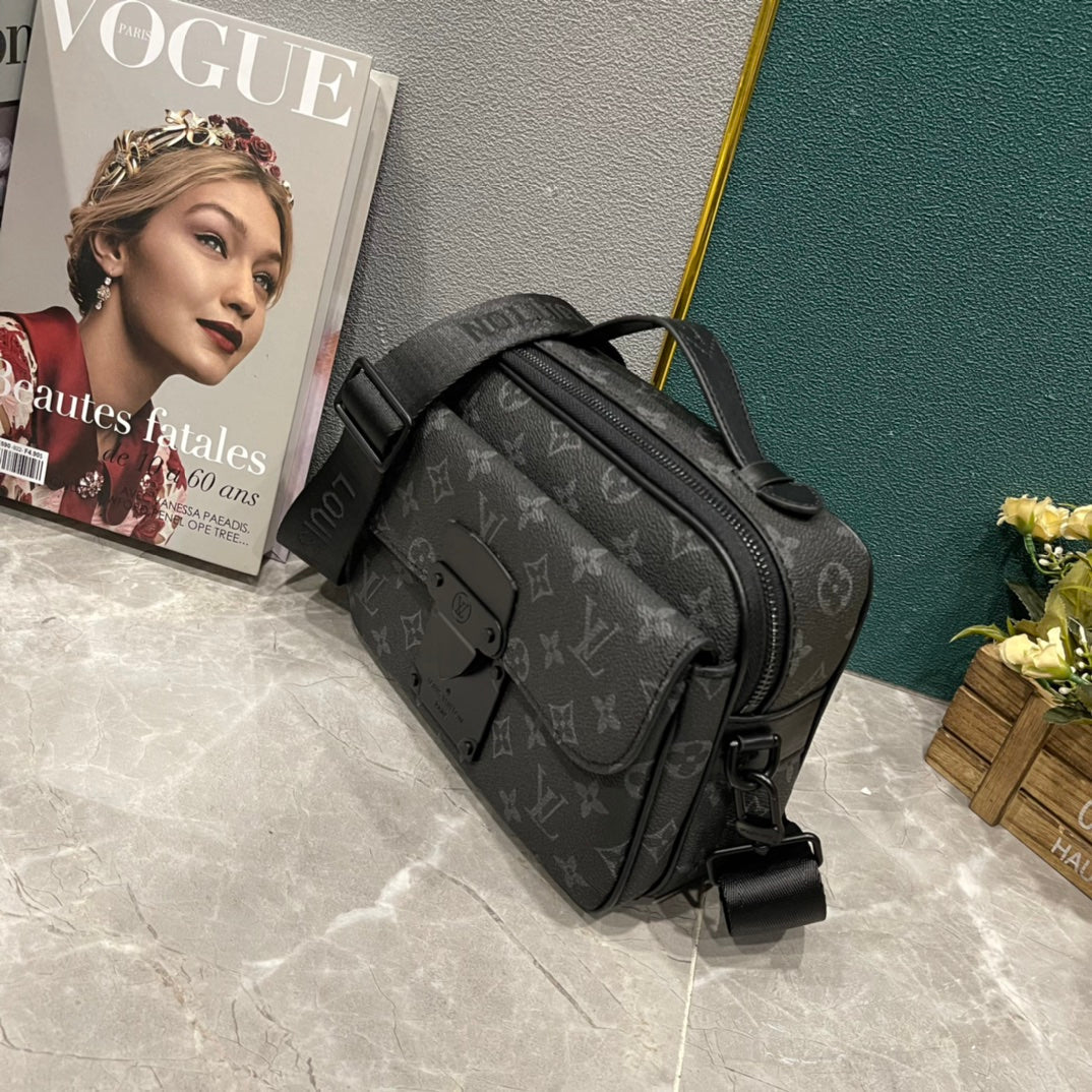 EN - Luxury LUV 852 Travel Bag