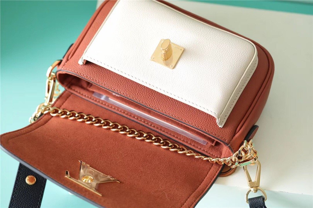Top Quality Lockme Tender Chataigne For Women Brown Crossbody Bag