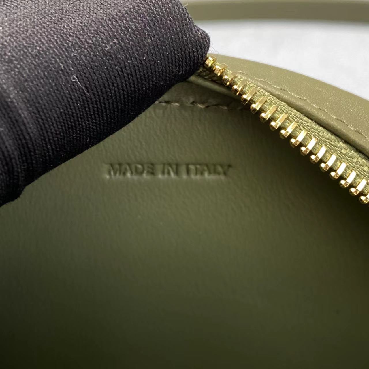 Top Quality Crossbody Oval Purse Cuir Triomphe Green Crossbody Bag 6In16Cm 5177