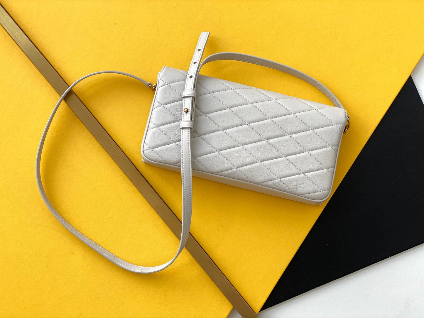YSL Saint Laurent Kate 99 Hardware 10in 26cm White Gold Chain Handbag