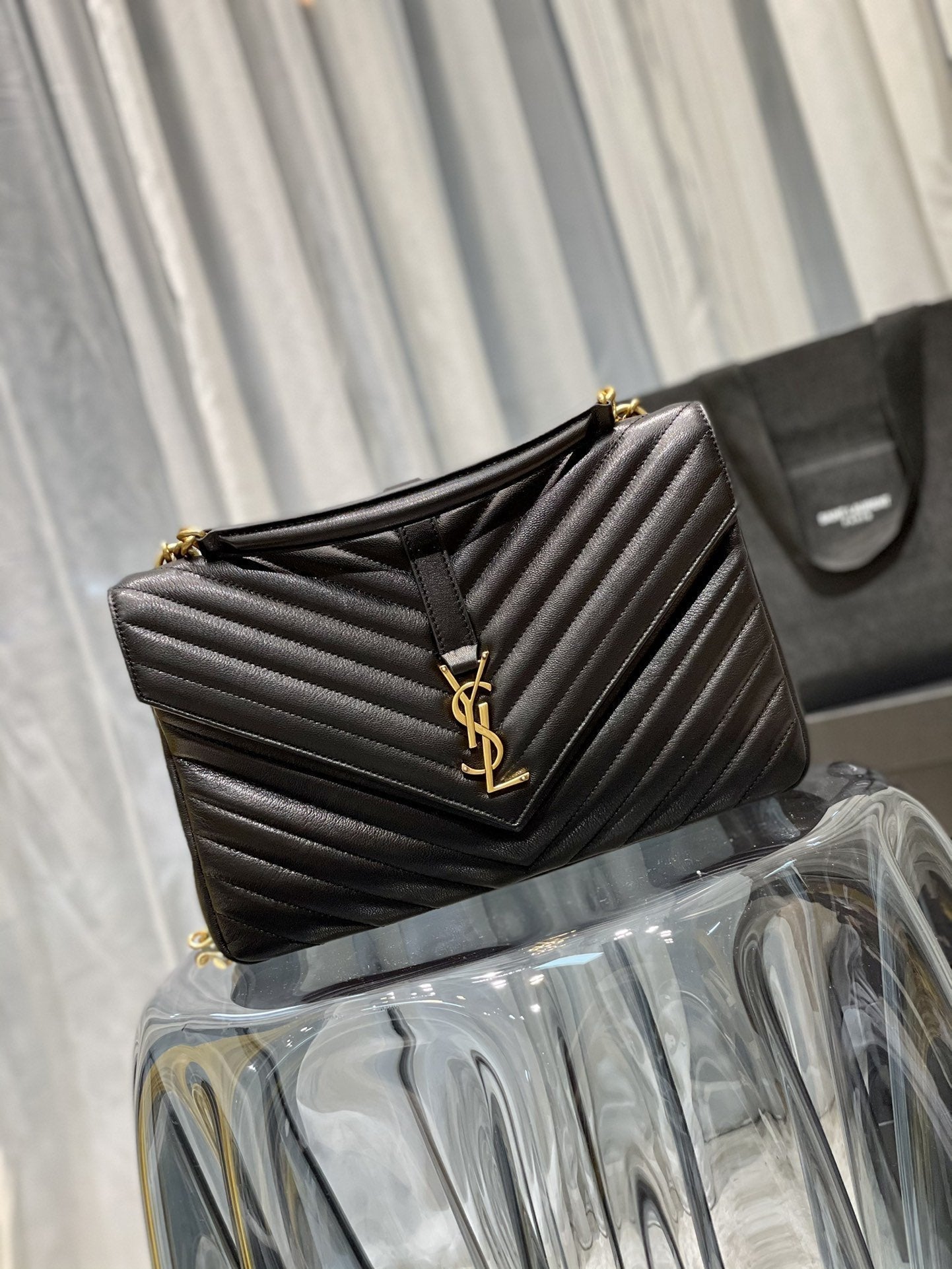 YSL Saint Laurent College Hardware 12in 32cm Black Gold Large Chain Handbag