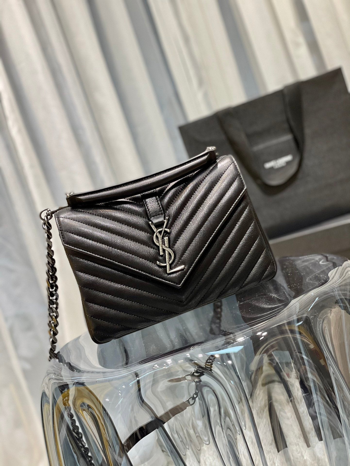 YSL Saint Laurent College Toned Hardware 9in 24cm Black Silver Medium Chain Handbag
