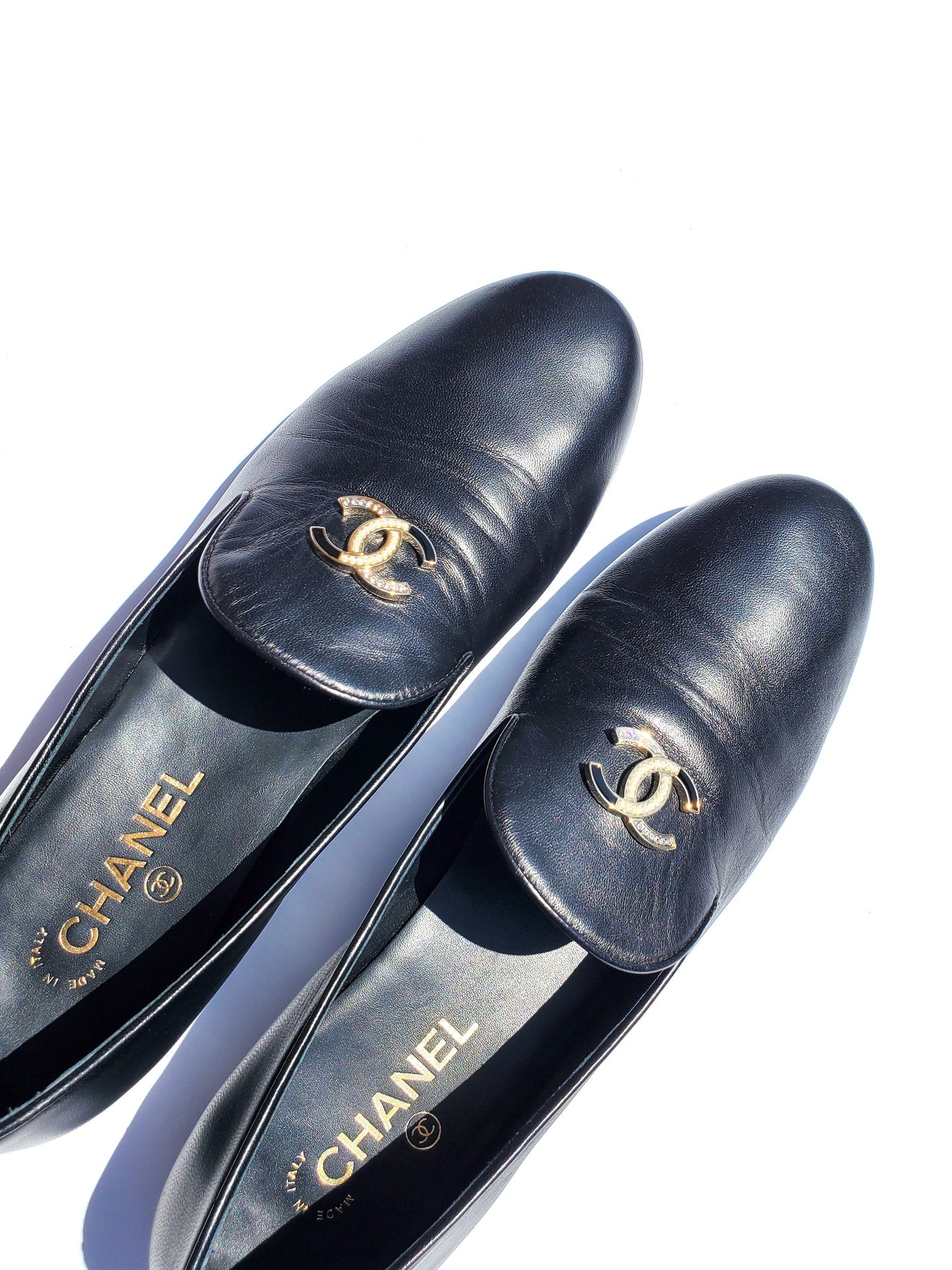Chanel 2018 Black CC Logo Loafers 41