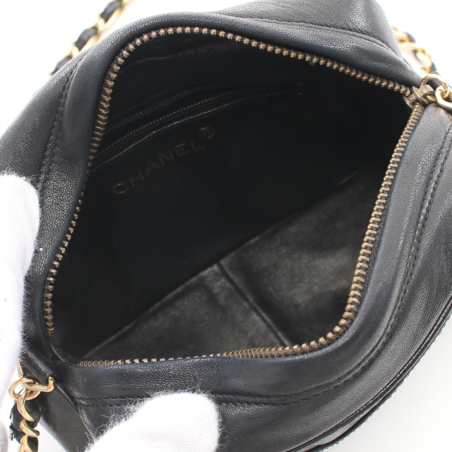 Matelasse Lambskin Shoulder Bag Signature Heritage