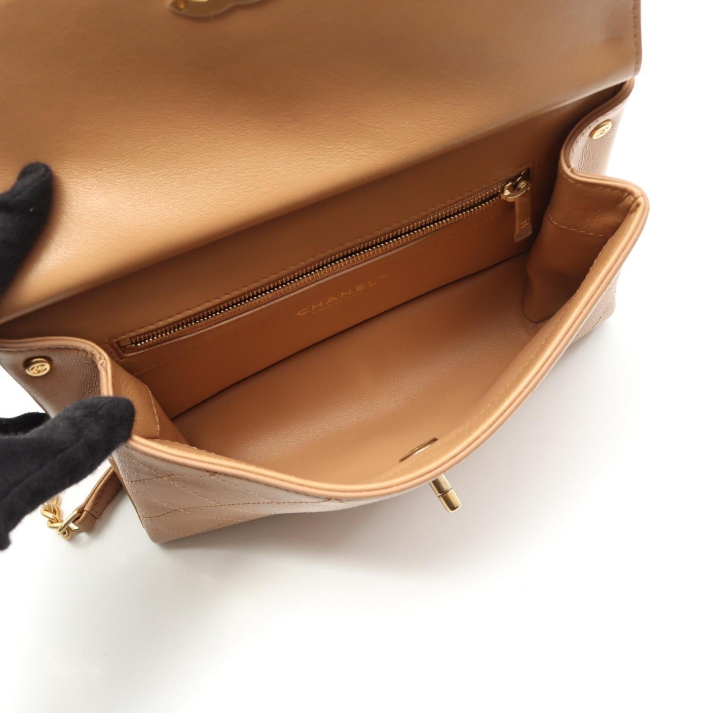 Matelasse Lambskin Shoulder Bag 135