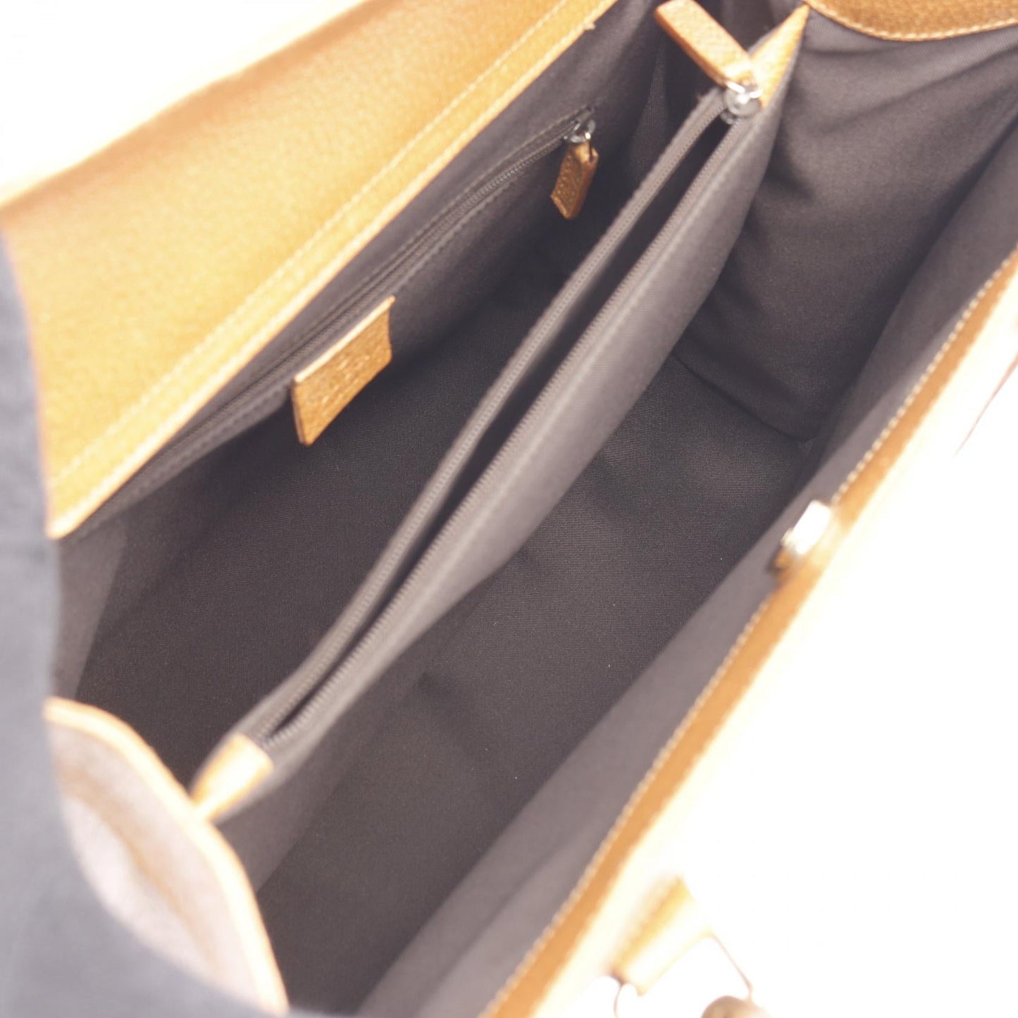 Gucci Bamboo Tote Bag Leather Bag 2
