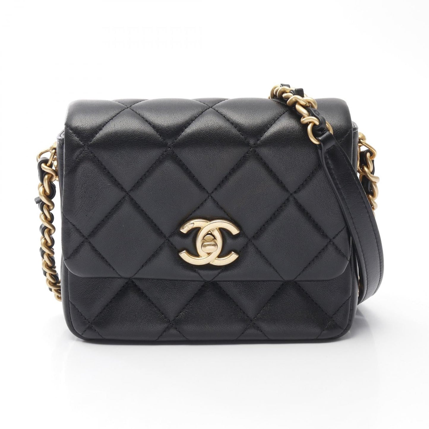 Matelasse Lambskin Shoulder Bag Signature Evening