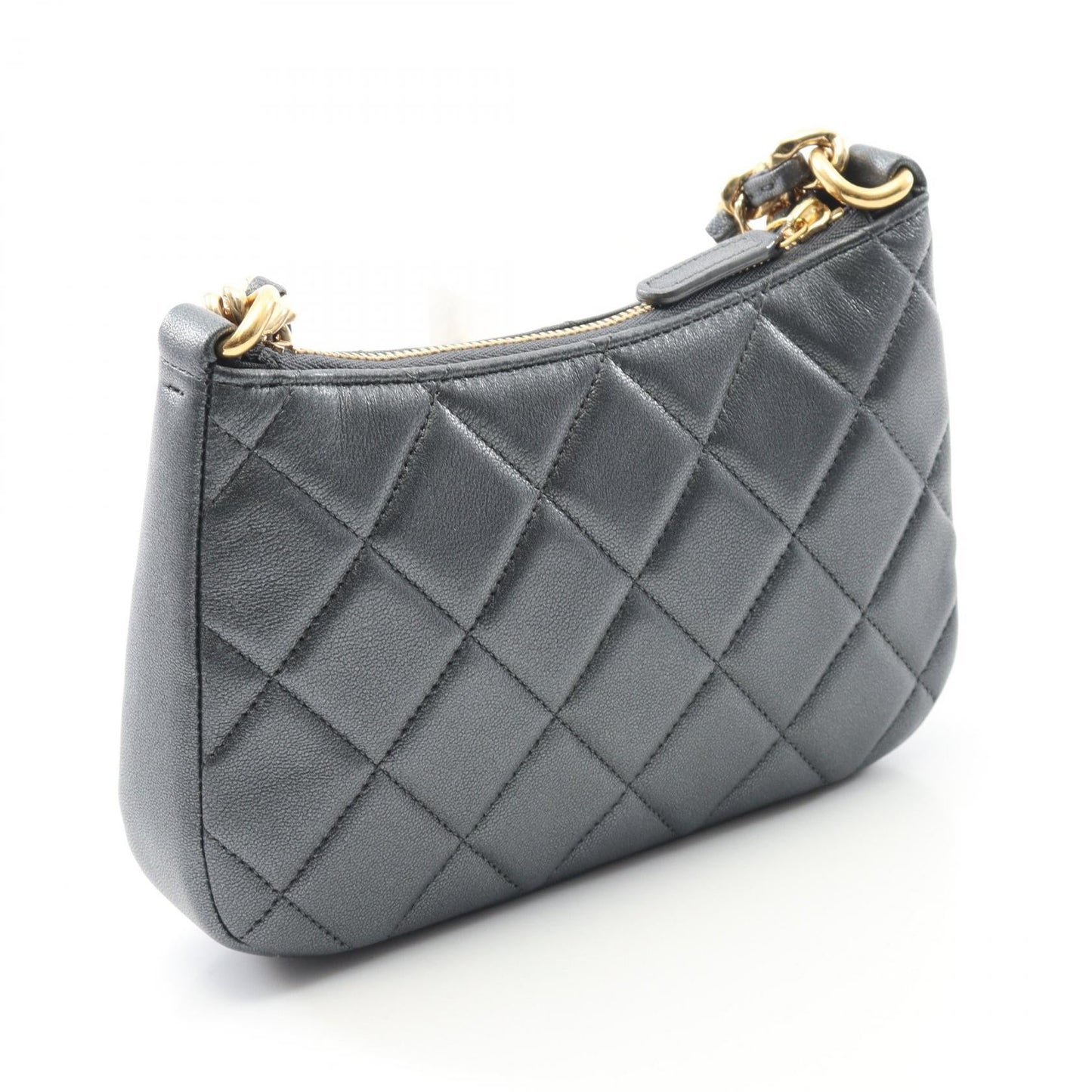 Matelasse Leather Shoulder Bag Statement