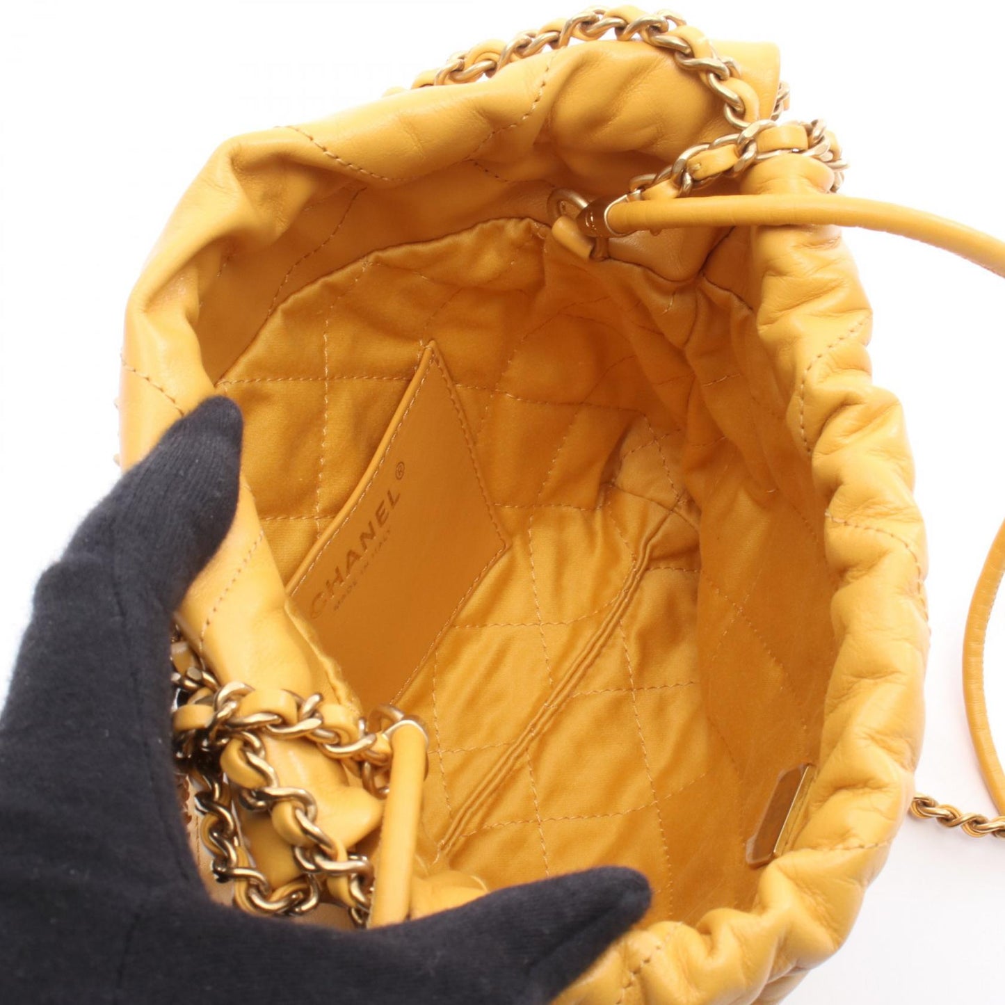 22 Mini Leather Shoulder Bag Refined
