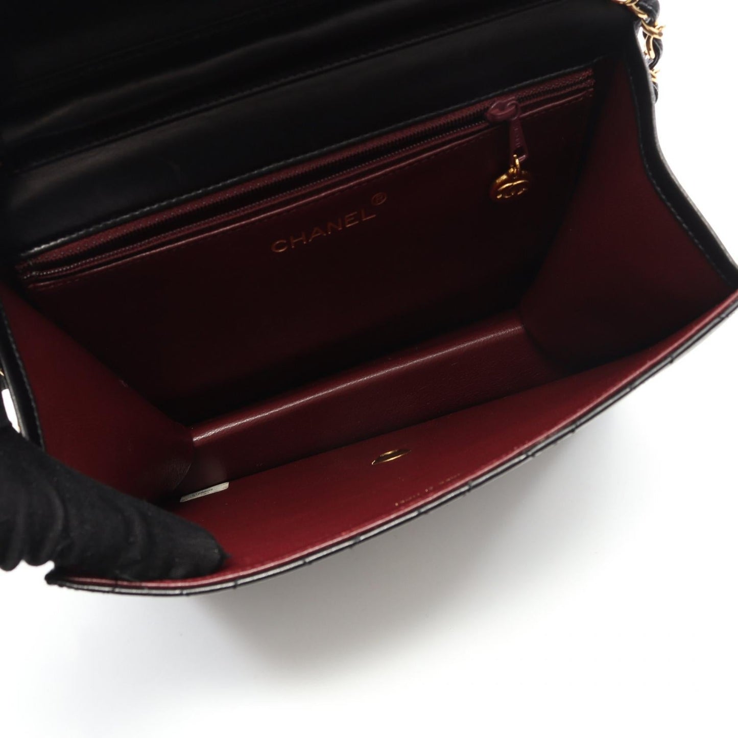 Matelasse Lambskin Shoulder Bag Signature Soft