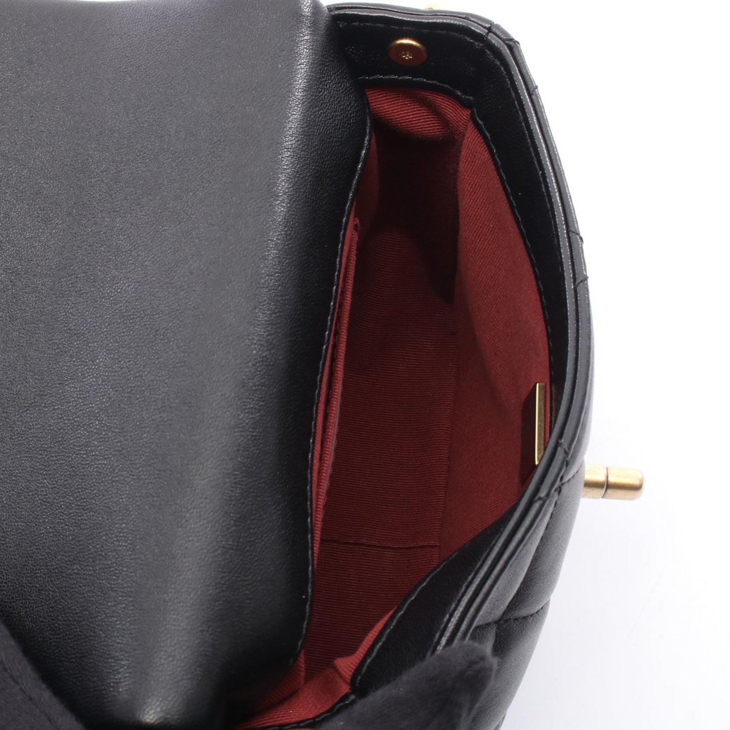 Matelasse Lambskin Shoulder Bag 150