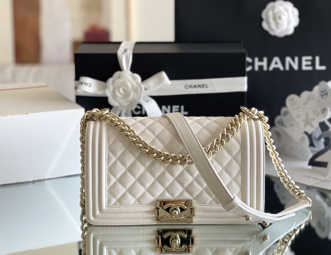 CHLMedium Classic 25cm A67086 White Flap Handbag Wombeaunoirrbeaunoirr A67086