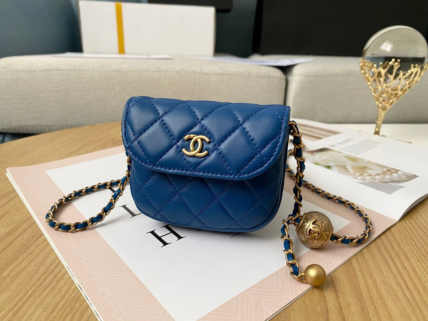 Chlmini Unblocked Metal Ball Bag For Women Blue Travel Bag