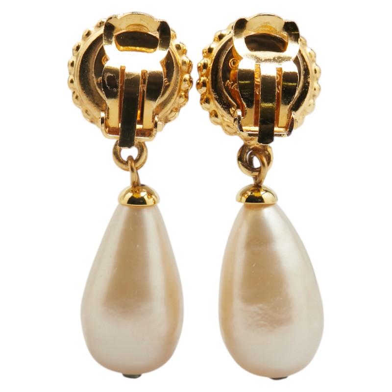 Chanel Clover Motif Teardrop Swing Earrings Jewelry