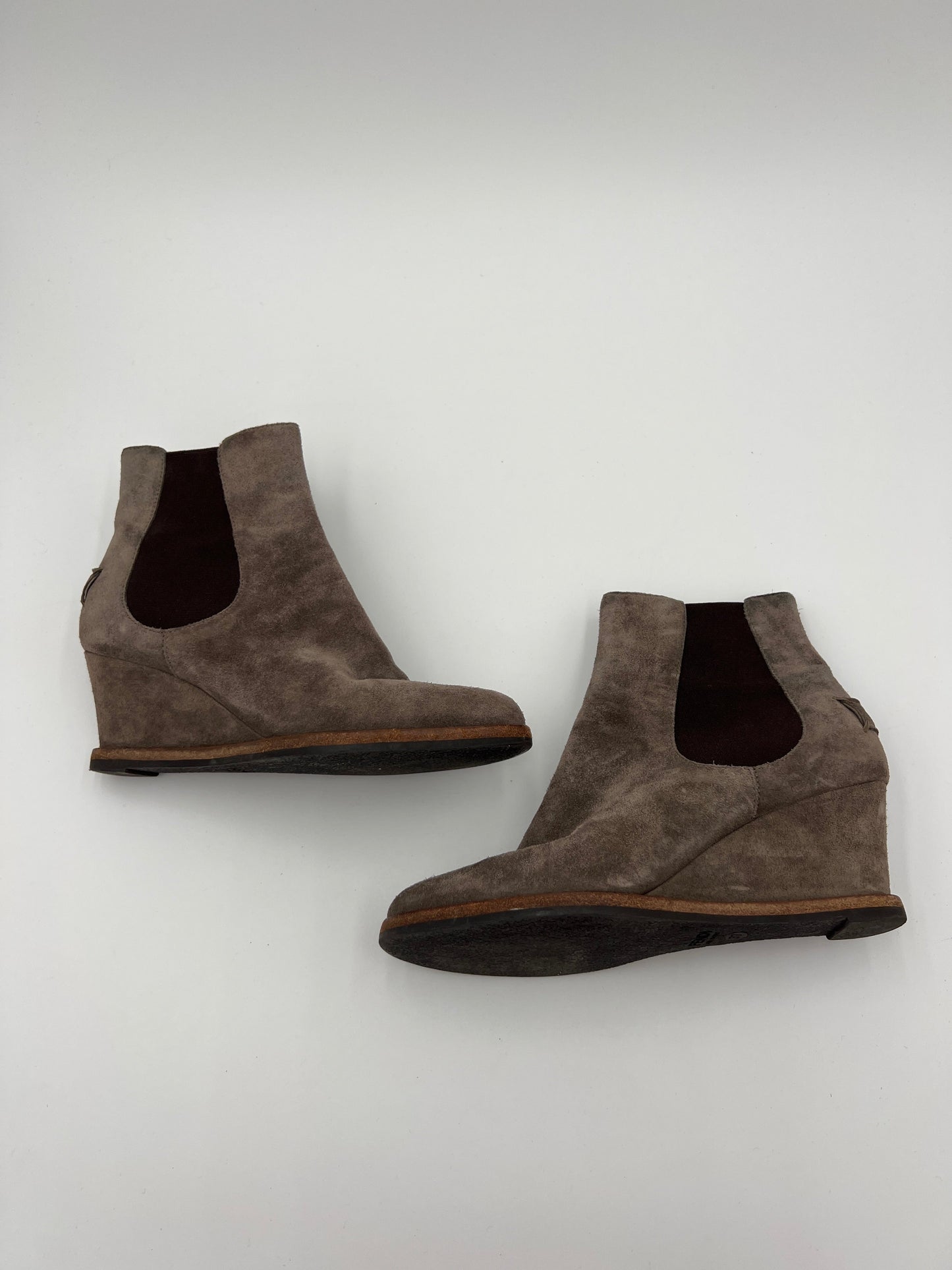 Fendi Shoe Boots Luxury Designer By In Taupe Brown Shoes