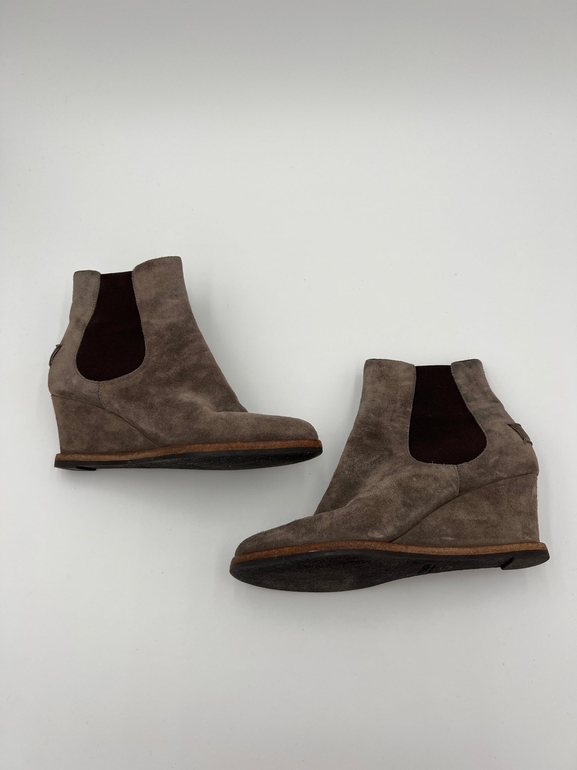 Fendi Shoe Boots Luxury Designer By In Taupe Brown Shoes