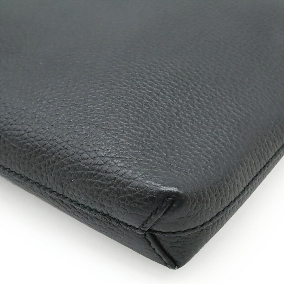Gucci Cosmopolis Clutch Bag Leather