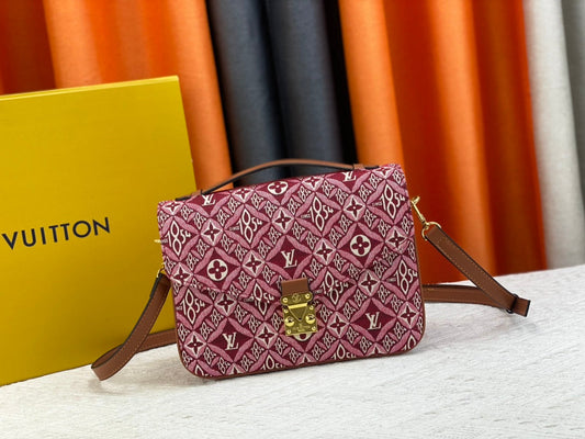 EN - Luxury LUV 801 Travel Bag