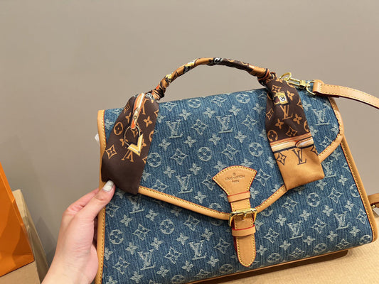 EN - Luxury LUV 729 Travel Bag