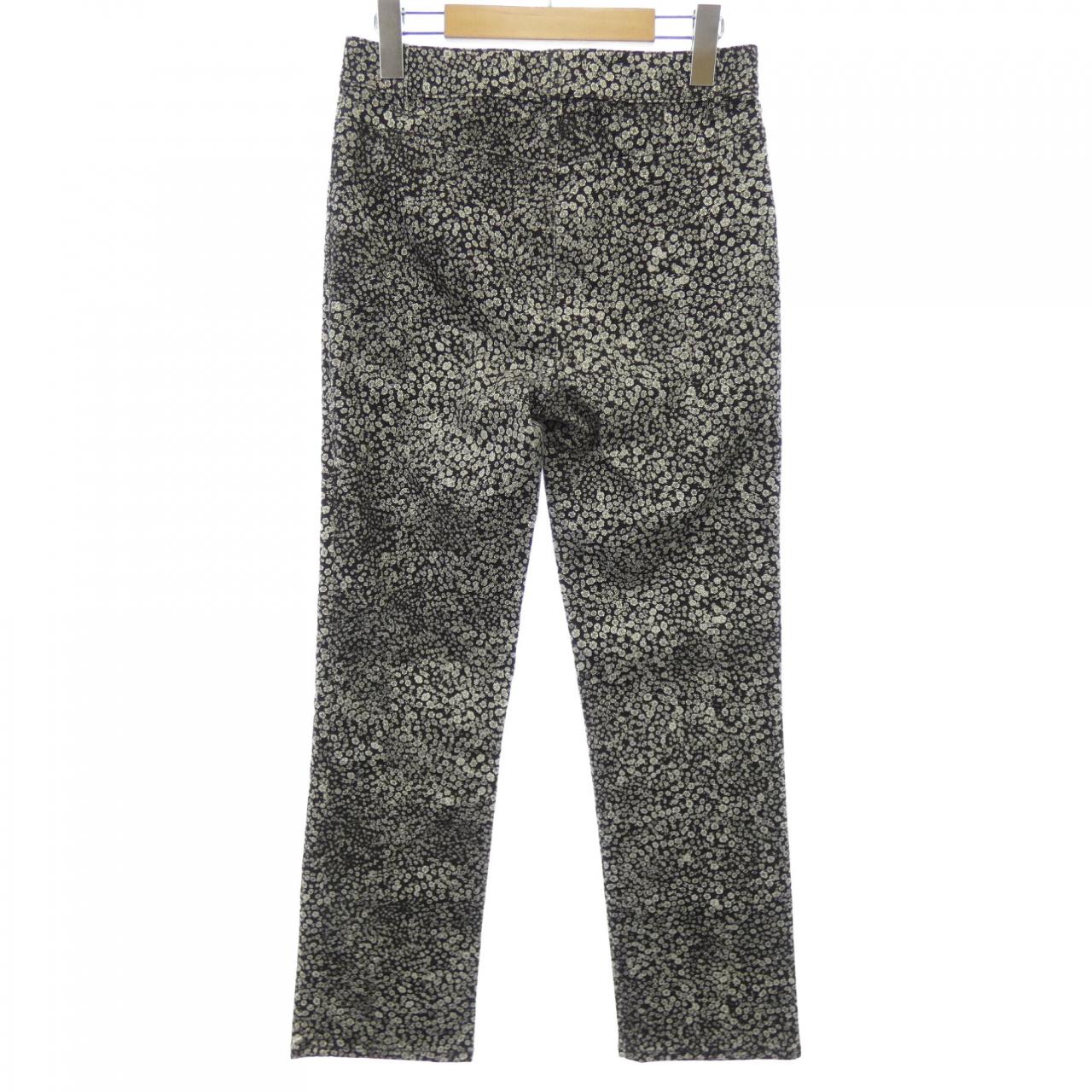 Chanel P71263V62840 Pants