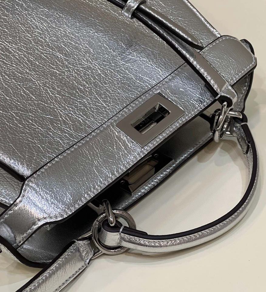 Peekaboo Silver 27Cm11In Small Travel Bag