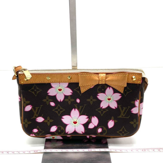 Louis Vuitton x Takashi Murakami Cherry Blossom Pochette Clutch Bag Accessoire 1