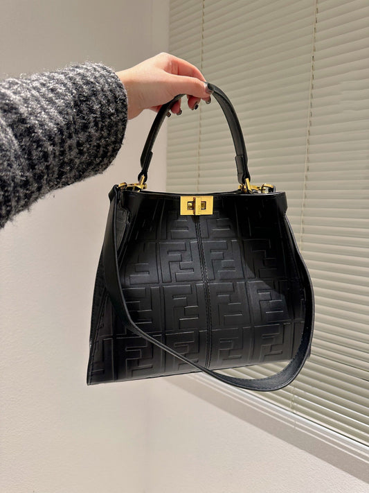 EN - Luxury FEI 284 Travel Bag