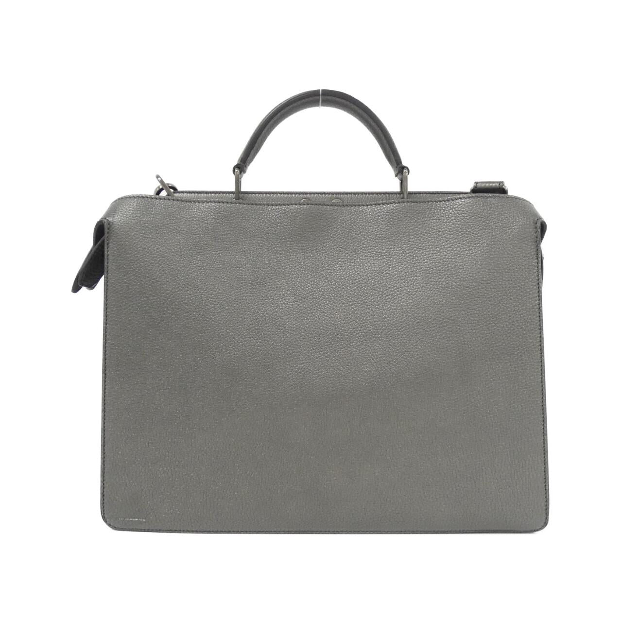 Fendi Peekaboo Iseeu Calf Bag Travel Bag Calf Bag 1