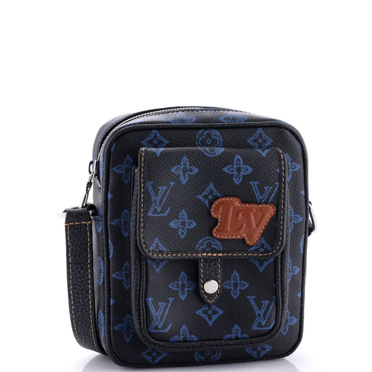 Louis Vuitton Christopher Wearable Wallet Limited Edition Record Handbag Canvas Monogram Travel Bag