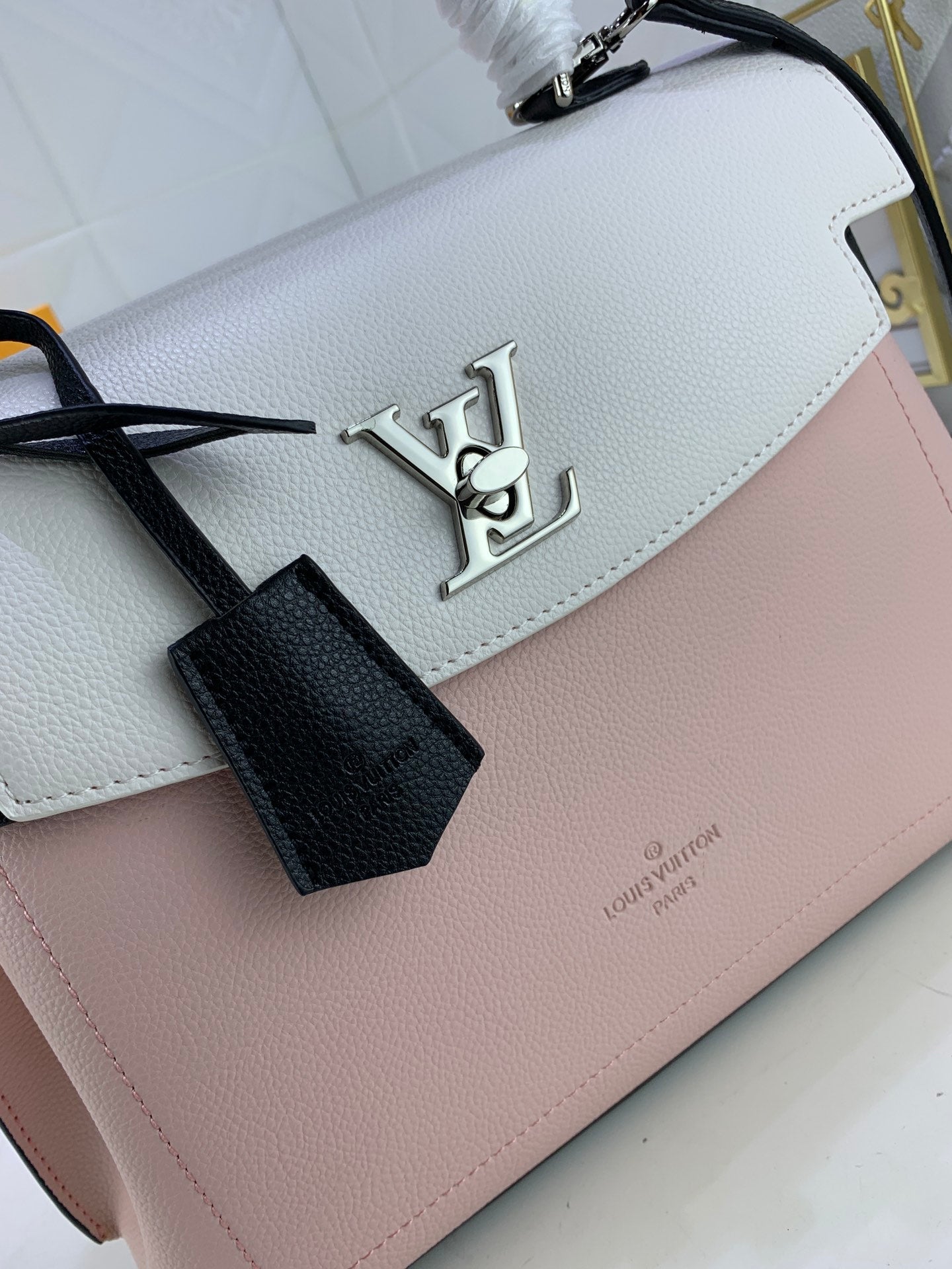 EN - Luxury LUV 746 Travel Bag