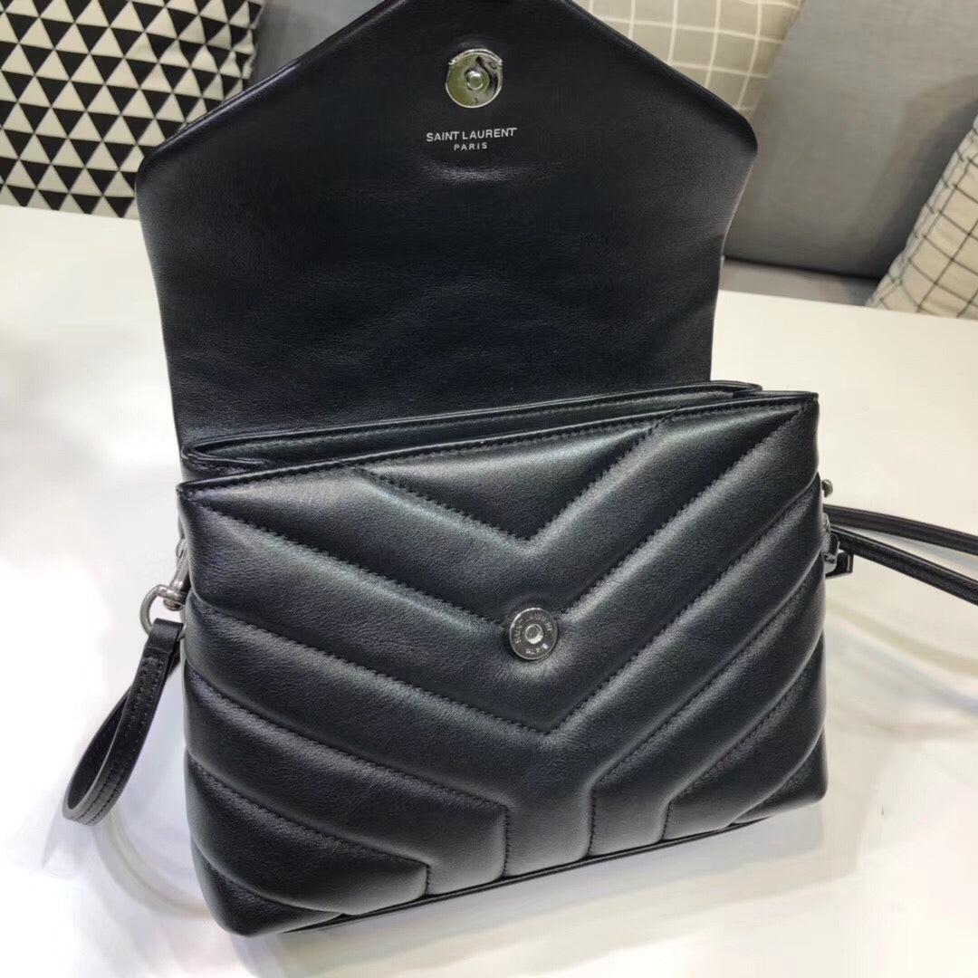 YSL Saint Laurent Loulou 7in 18cm Black Mini Shoulder Bag