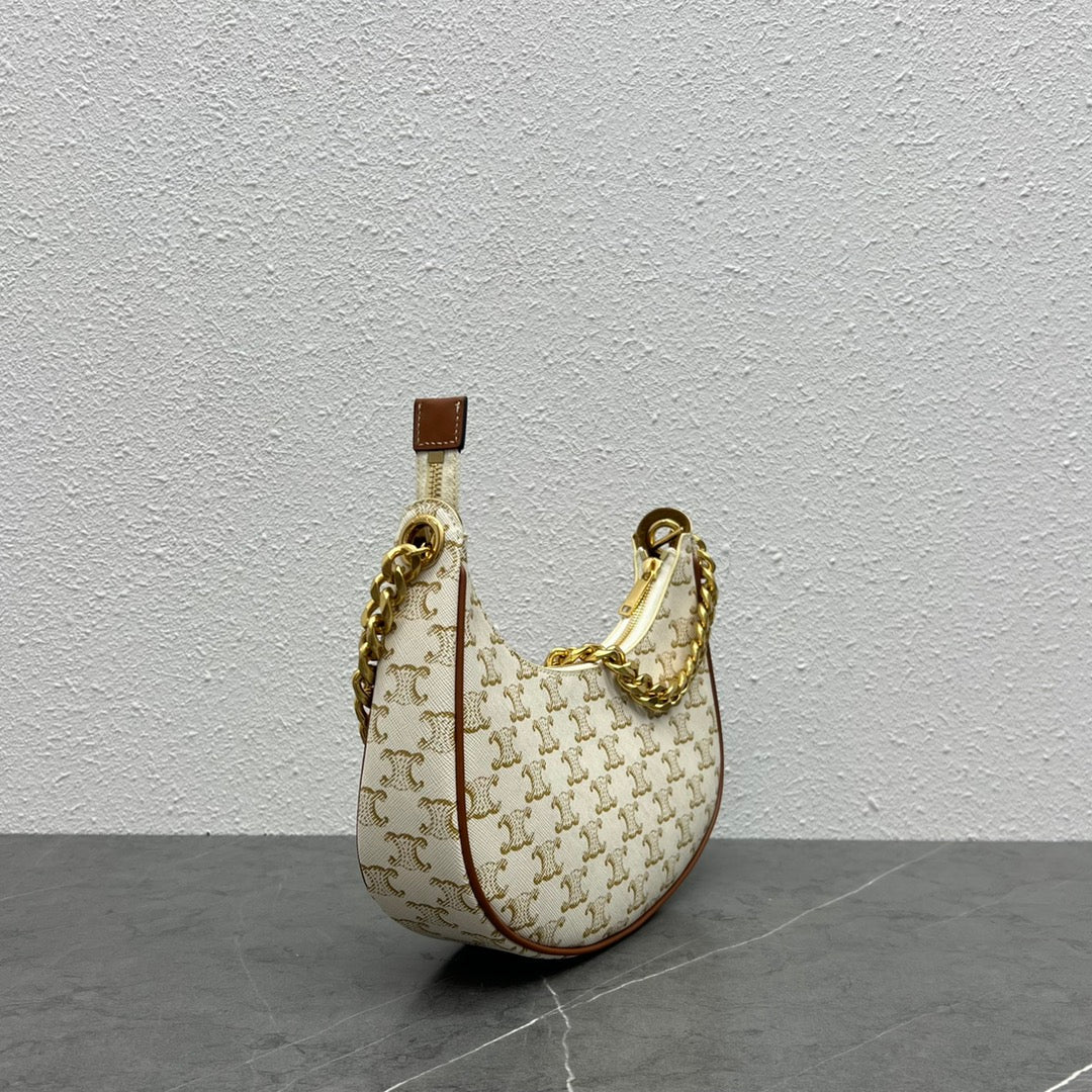Top Quality Ava Chain In Triomphe For Canvas White Travel Bag