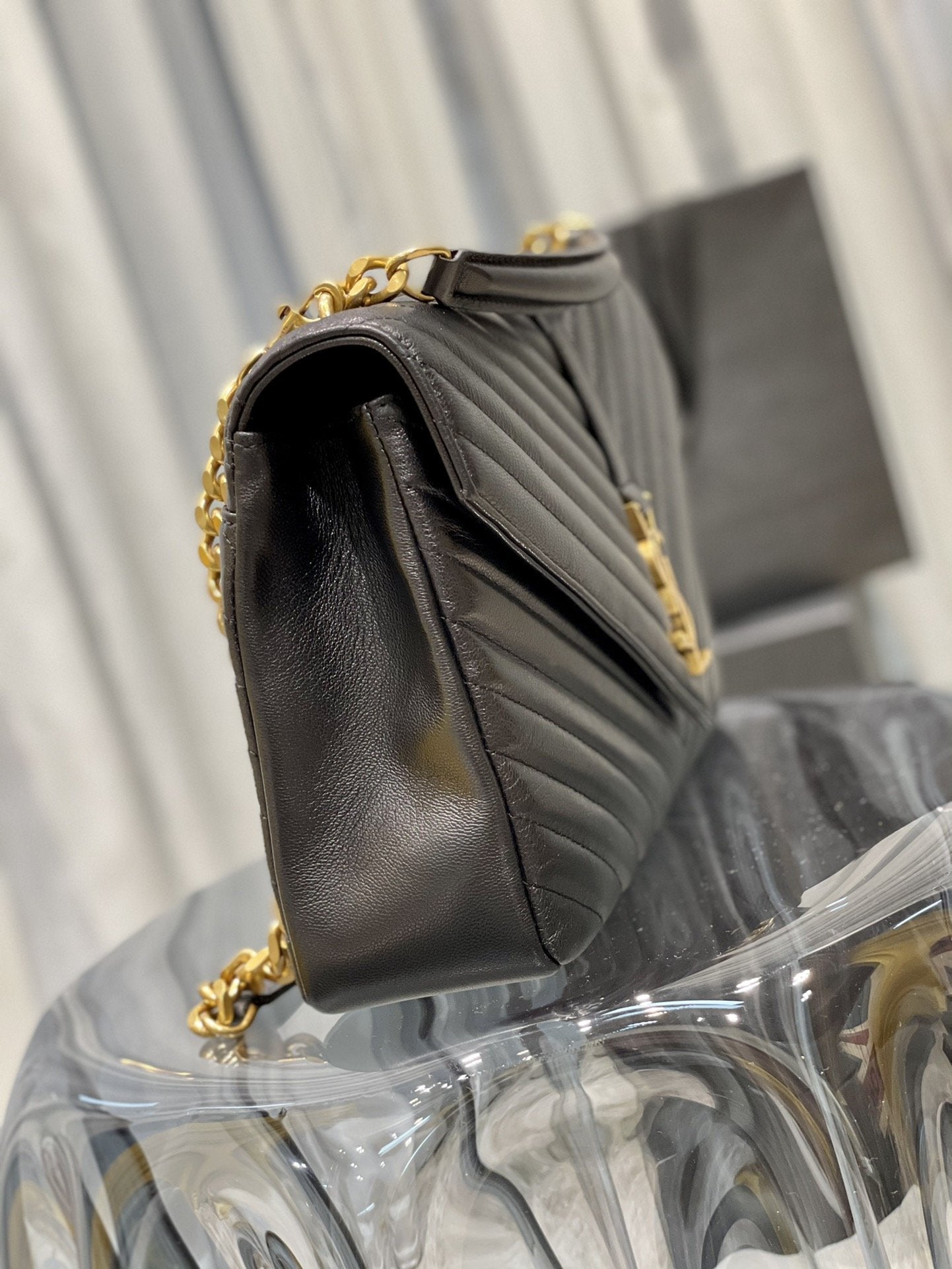 YSL Saint Laurent College Hardware 12in 32cm Black Gold Large Chain Handbag
