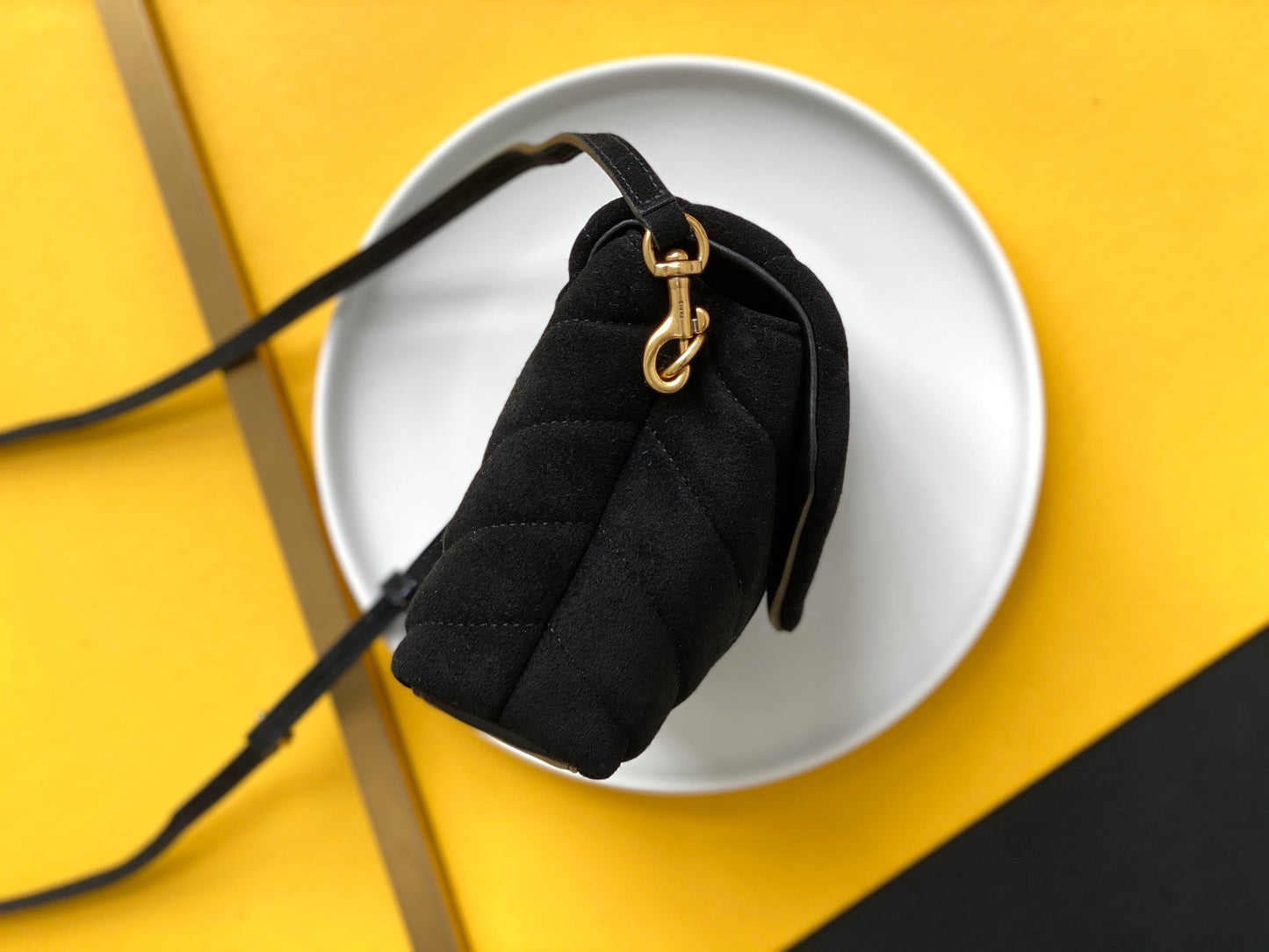 YSL Saint Laurent Loulou Toy Strap Hardware 7.8in Gold Handbag