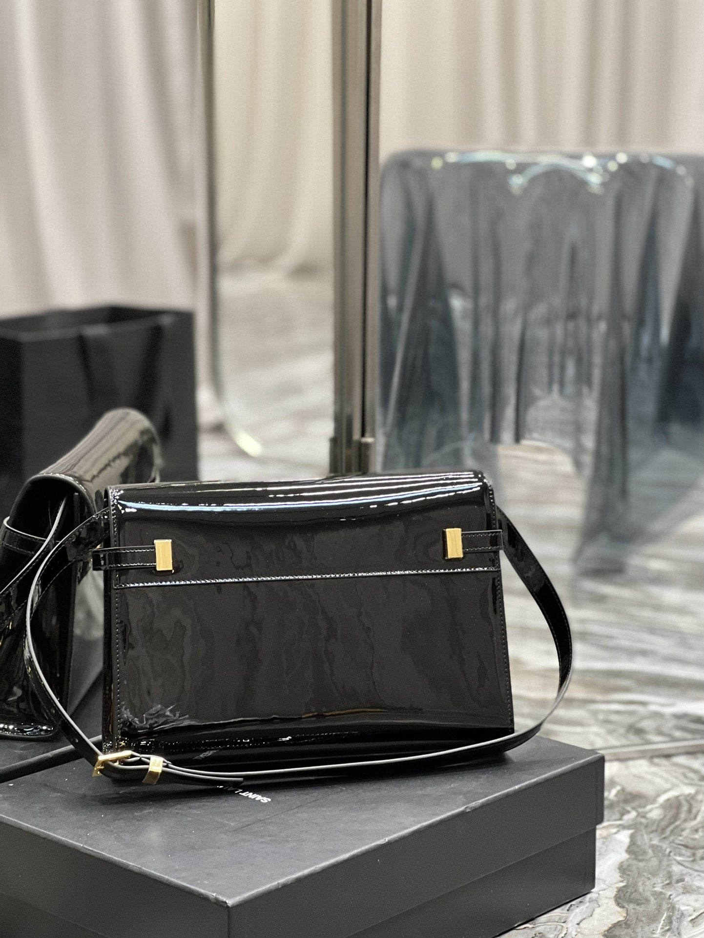 YSL Saint Laurent Manhattan Shoulder Bag 114In29Cm Ysl 8196