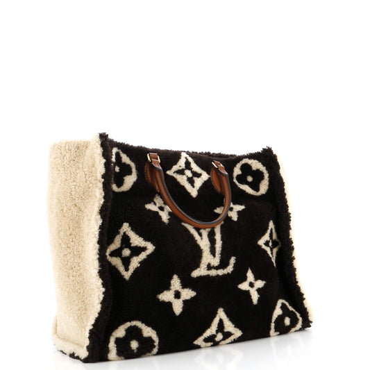 Louis Vuitton Onthego Tote Giant Teddy Fleece Gm Monogram Tote Bag
